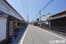 䐬