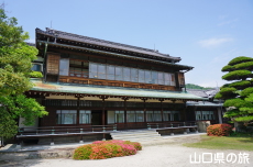 毛利氏庭園のサツキ