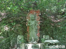 �s������