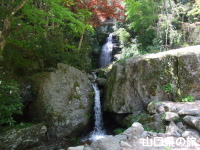 龍蔵寺の鼓の滝