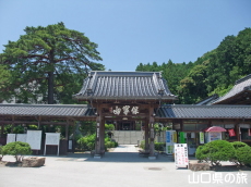 瑠璃光寺